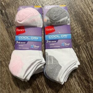 2 (packs)Hanes Cool Dri No Show Socks - Pink and Gray Pack